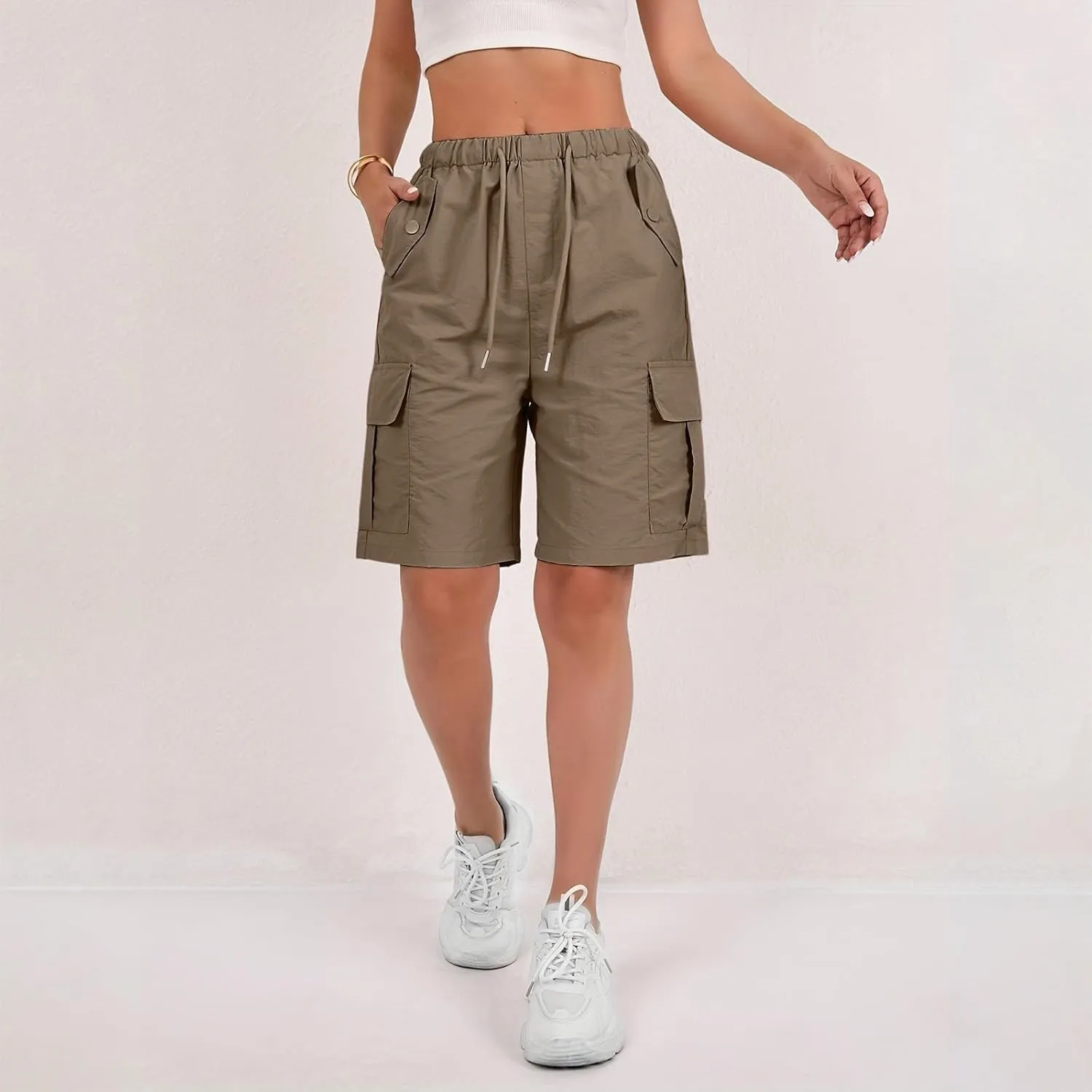 Cargo Shorts Women Waterproof Lightweight Plus Size Bermuda Shorts with Pockets Knee Length Ripstop Hiking Shorts