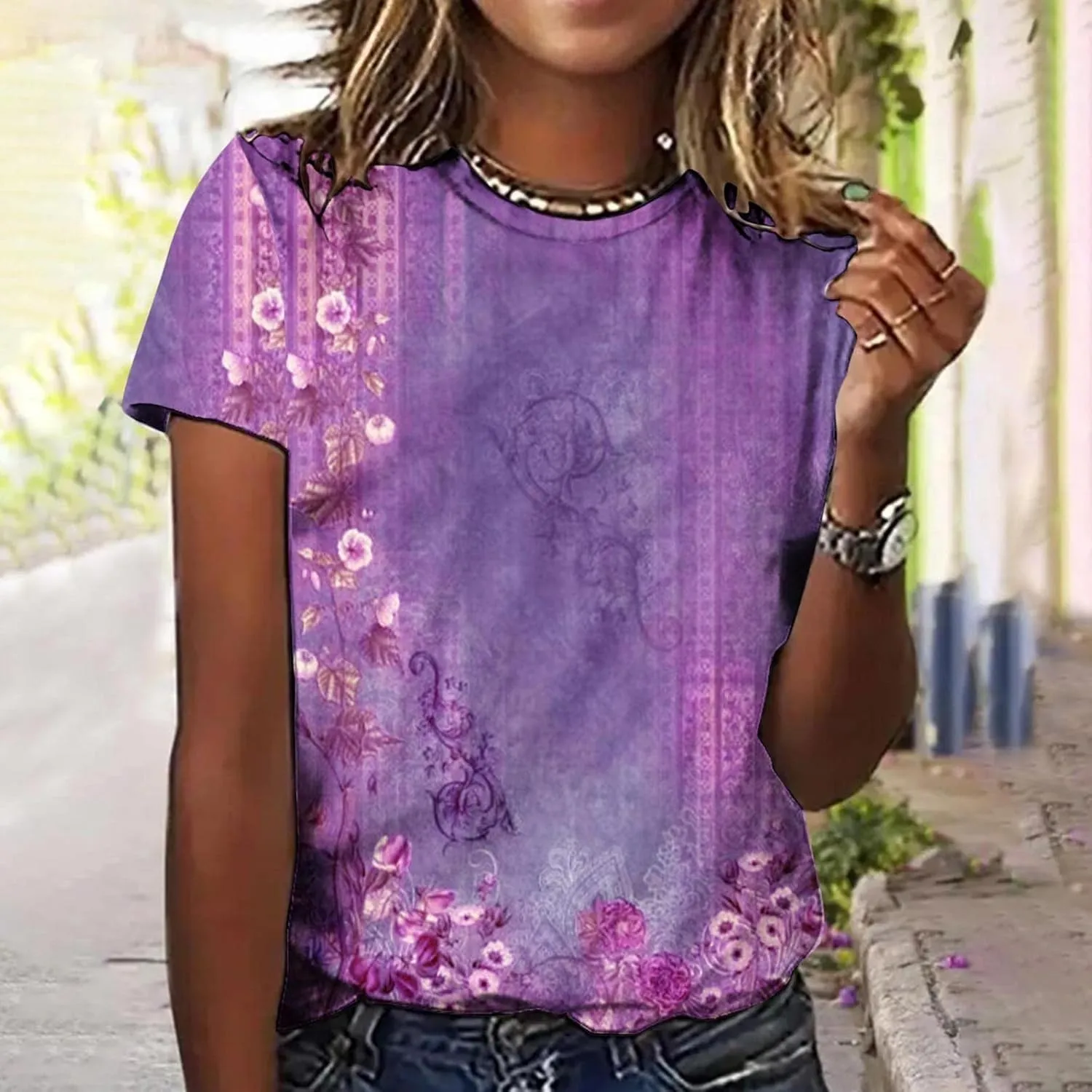 Womens Tops Round Neck Short Sleeve Floral Printed T Shirts 2024 Summer Fashion Basic Boho T Shirts